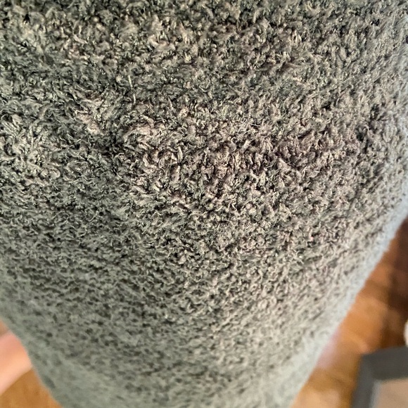 Fuzzy green shorts - Picture 3 of 3